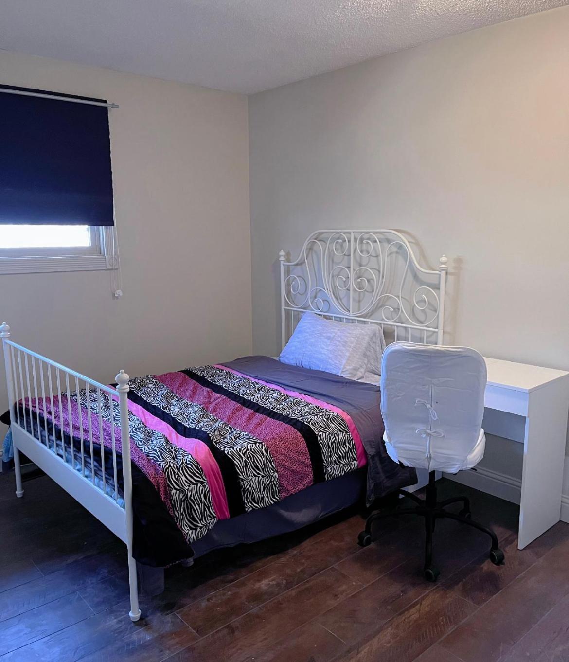 Calgary-Banff House Close Lrt&Dt&Free Parking Apartment Екстериор снимка