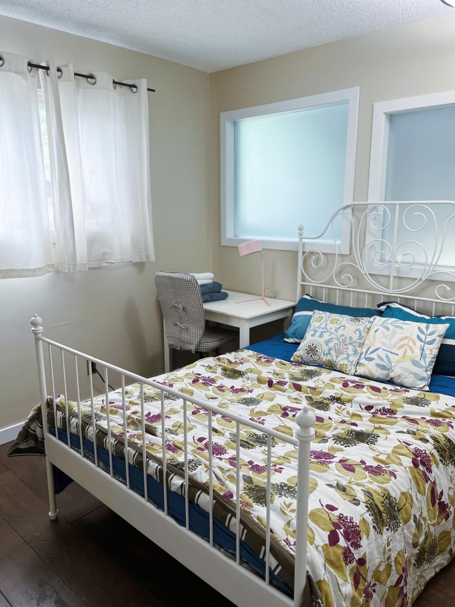 Calgary-Banff House Close Lrt&Dt&Free Parking Apartment Екстериор снимка