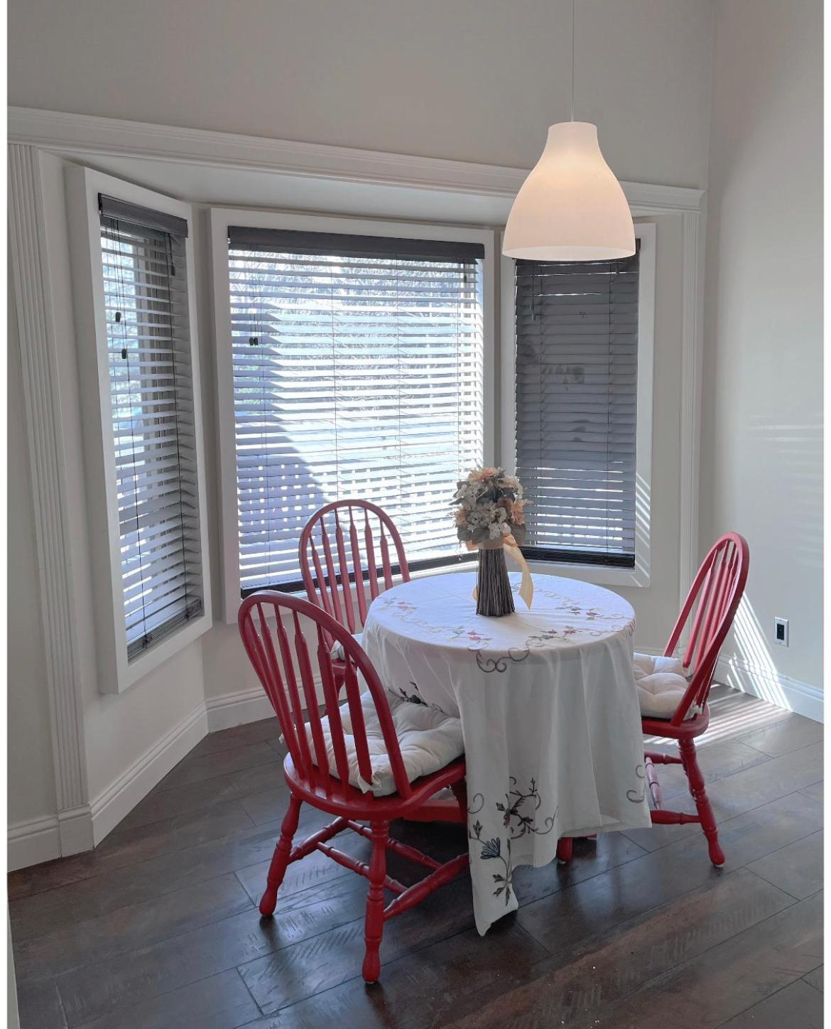 Calgary-Banff House Close Lrt&Dt&Free Parking Apartment Екстериор снимка