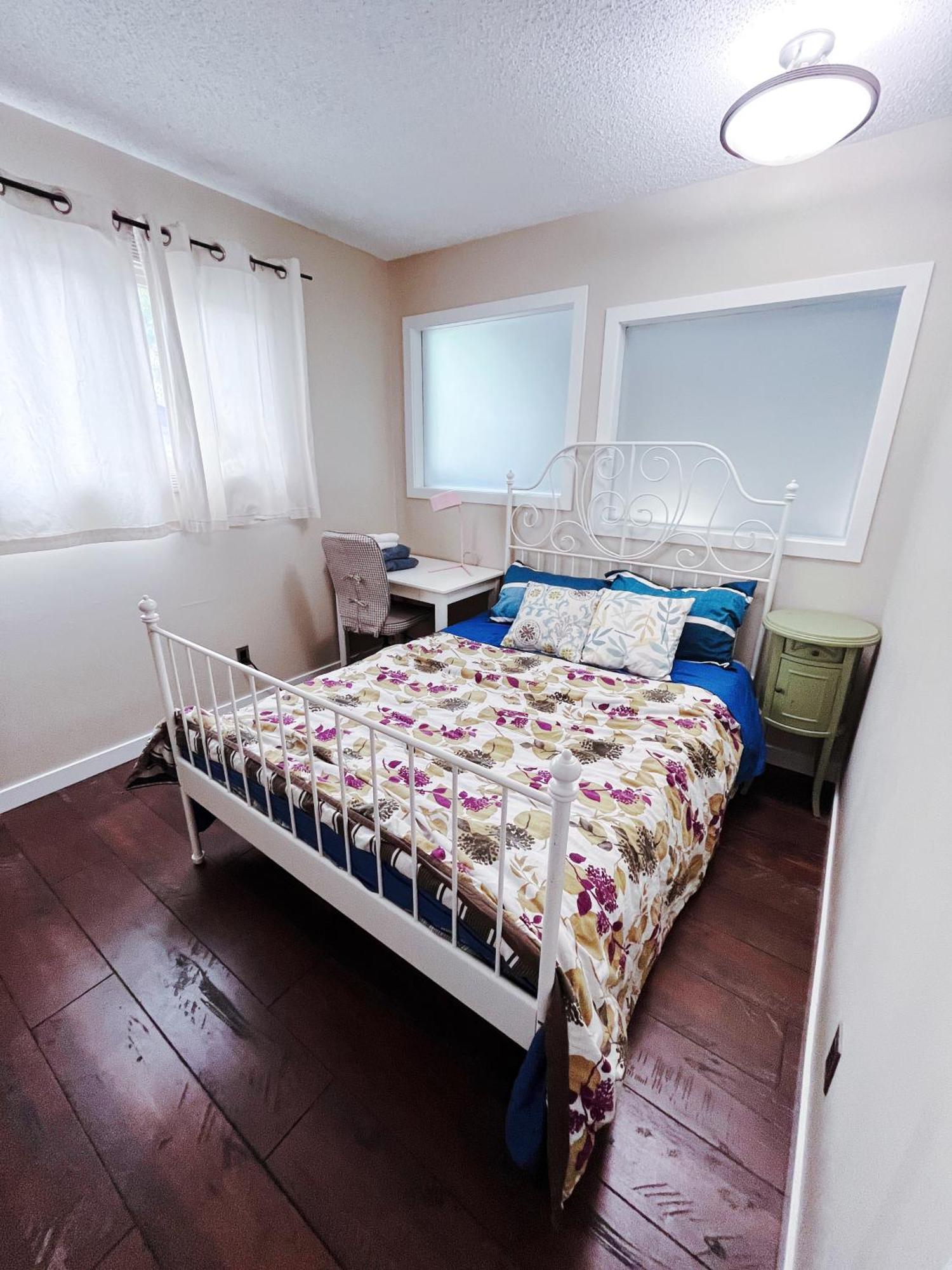 Calgary-Banff House Close Lrt&Dt&Free Parking Apartment Екстериор снимка